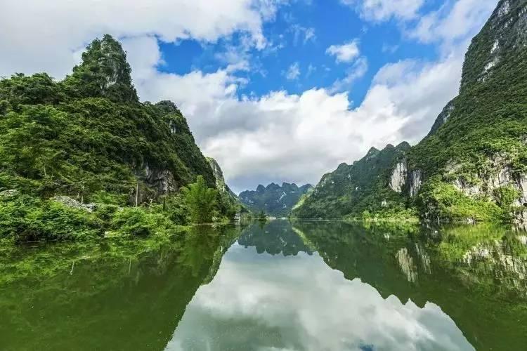 逃离空的老房子