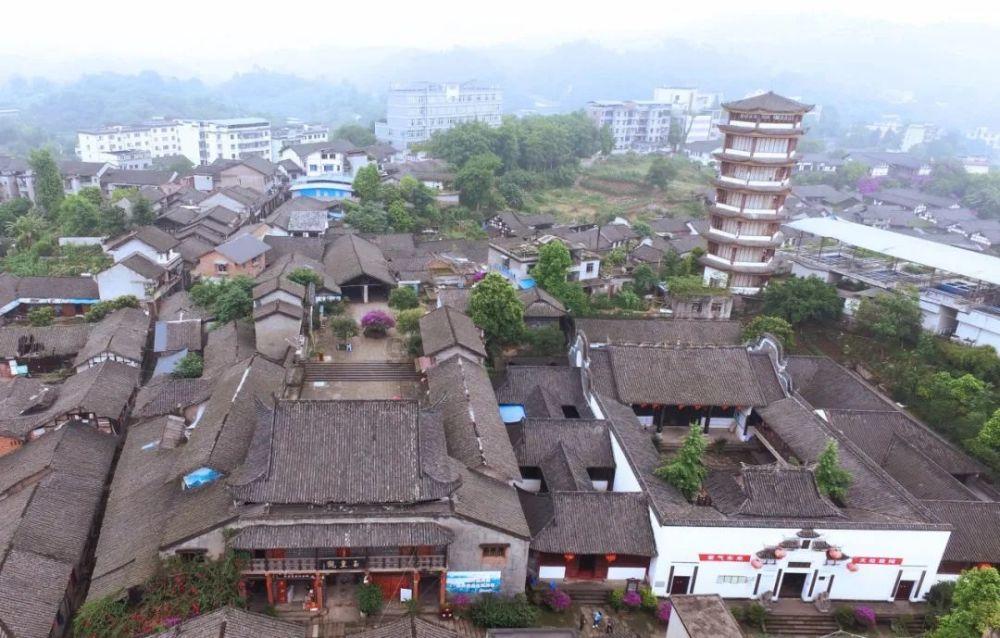 小蓝球向上跳