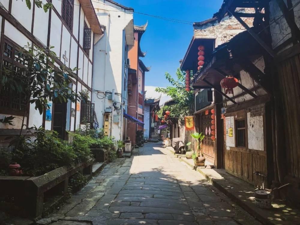云南省能源投资集团有限公司发行规模不超过15亿元公司债券，票面利率为3.35%
